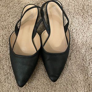 Journee Mallorca Black Shoe - Ladies Size 9